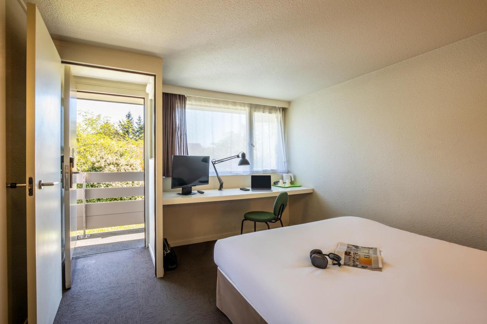 Hotel Campanile Nîmes Sud - 3*