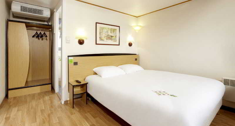 Campanile Nimes Sud - 3*